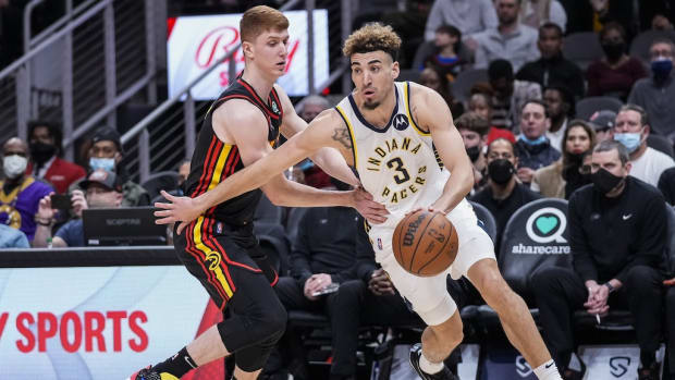 Pacers guard Chris Duarte driving